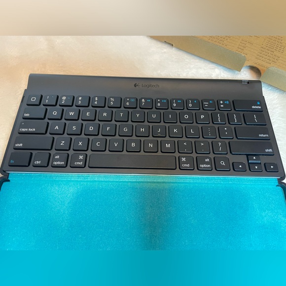 Logitech Y-R0034 Tablet Keyboard for iPad Android Tablets PC Bluetooth Keyboard - Picture 7 of 10